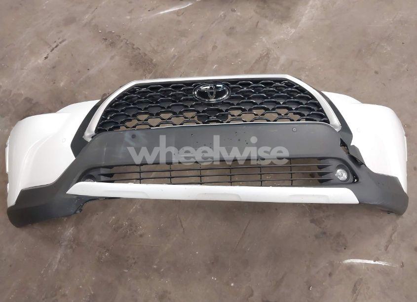 Photo 18 of 2024 Toyota Corolla CROSS XLE (VIN 7MUDAABG9RV089291)