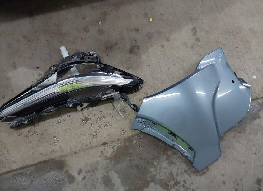 Photo 12 of 2024 Toyota Corolla CROSS XLE (VIN 7MUDAABG9RV094152)