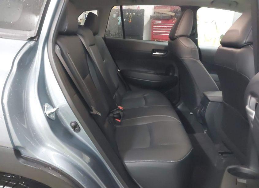 Photo 8 of 2024 Toyota Corolla CROSS XLE (VIN 7MUDAABG9RV094152)
