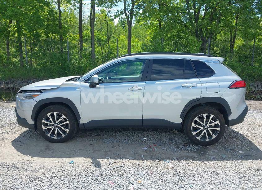 Photo 14 of 2023 Toyota Corolla CROSS XLE (VIN 7MUDAABGXPV076689)