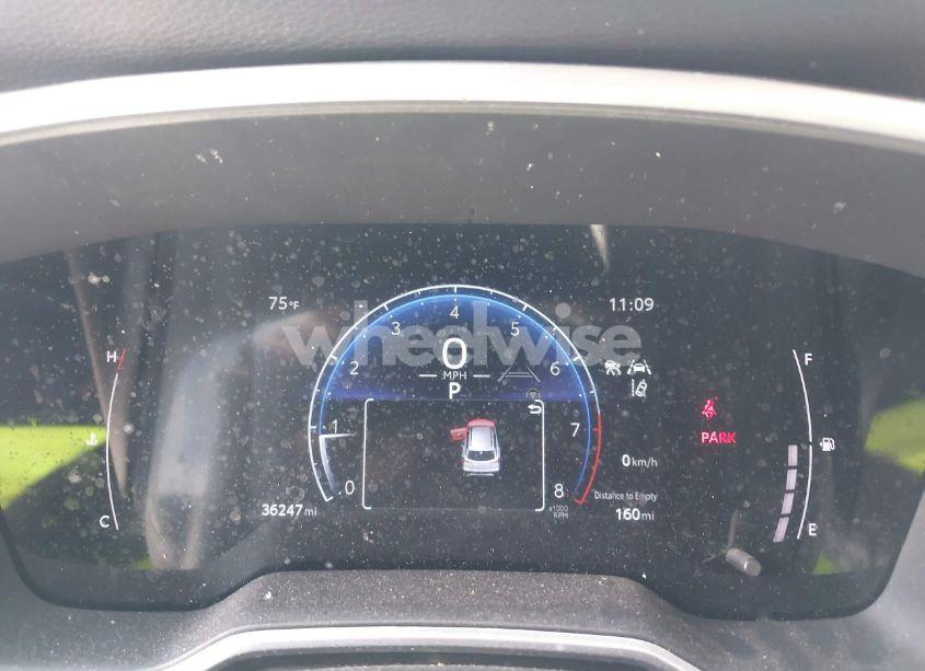 Photo 7 of 2023 Toyota Corolla CROSS XLE (VIN 7MUDAABGXPV076689)