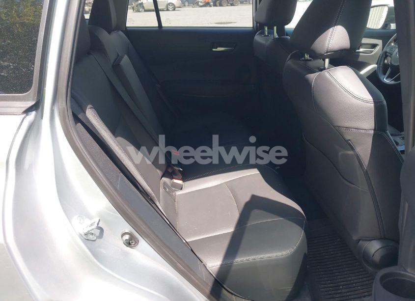 Photo 8 of 2023 Toyota Corolla CROSS XLE (VIN 7MUDAABGXPV076689)