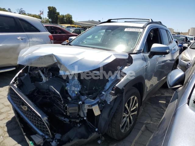 Photo 10 of 2024 TOYOTA COROLLA CROSS XLE (VIN 7MUDAABGXRV083497)