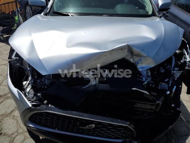 Photo 11 of 2024 TOYOTA COROLLA CROSS XLE (VIN 7MUDAABGXRV083497)