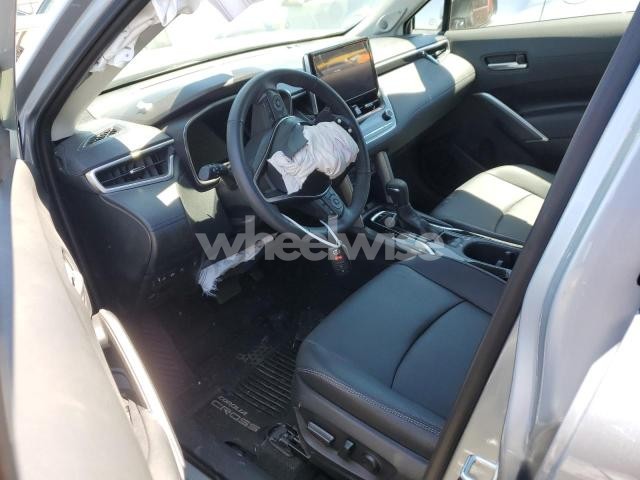 Photo 6 of 2024 TOYOTA COROLLA CROSS XLE (VIN 7MUDAABGXRV083497)