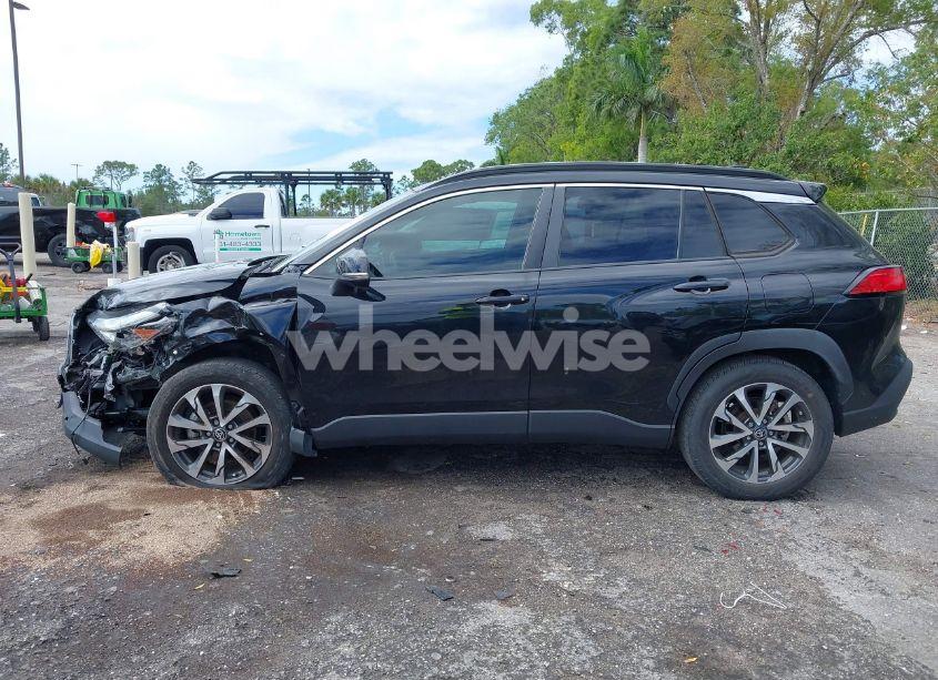 Photo 15 of 2022 Toyota Corolla CROSS XLE (VIN 7MUEAAAG0NV006105)