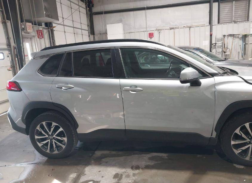 Photo 14 of 2024 Toyota Corolla CROSS XLE (VIN 7MUEAAAG0RV077214)