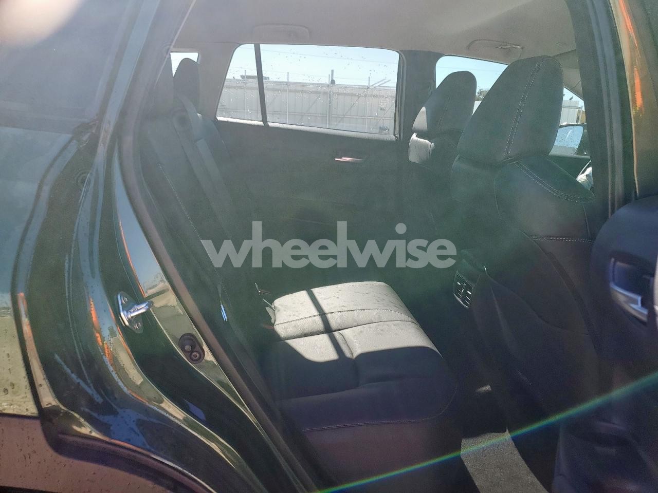 Photo 11 of 2025 TOYOTA COROLLA CROSS XLE (VIN 7MUEAAAG0SV148773)