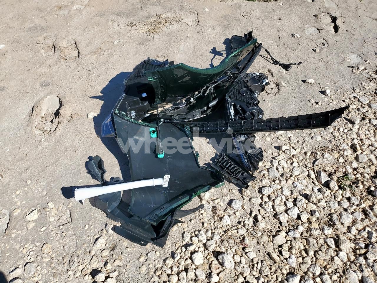 Photo 13 of 2025 TOYOTA COROLLA CROSS XLE (VIN 7MUEAAAG0SV148773)