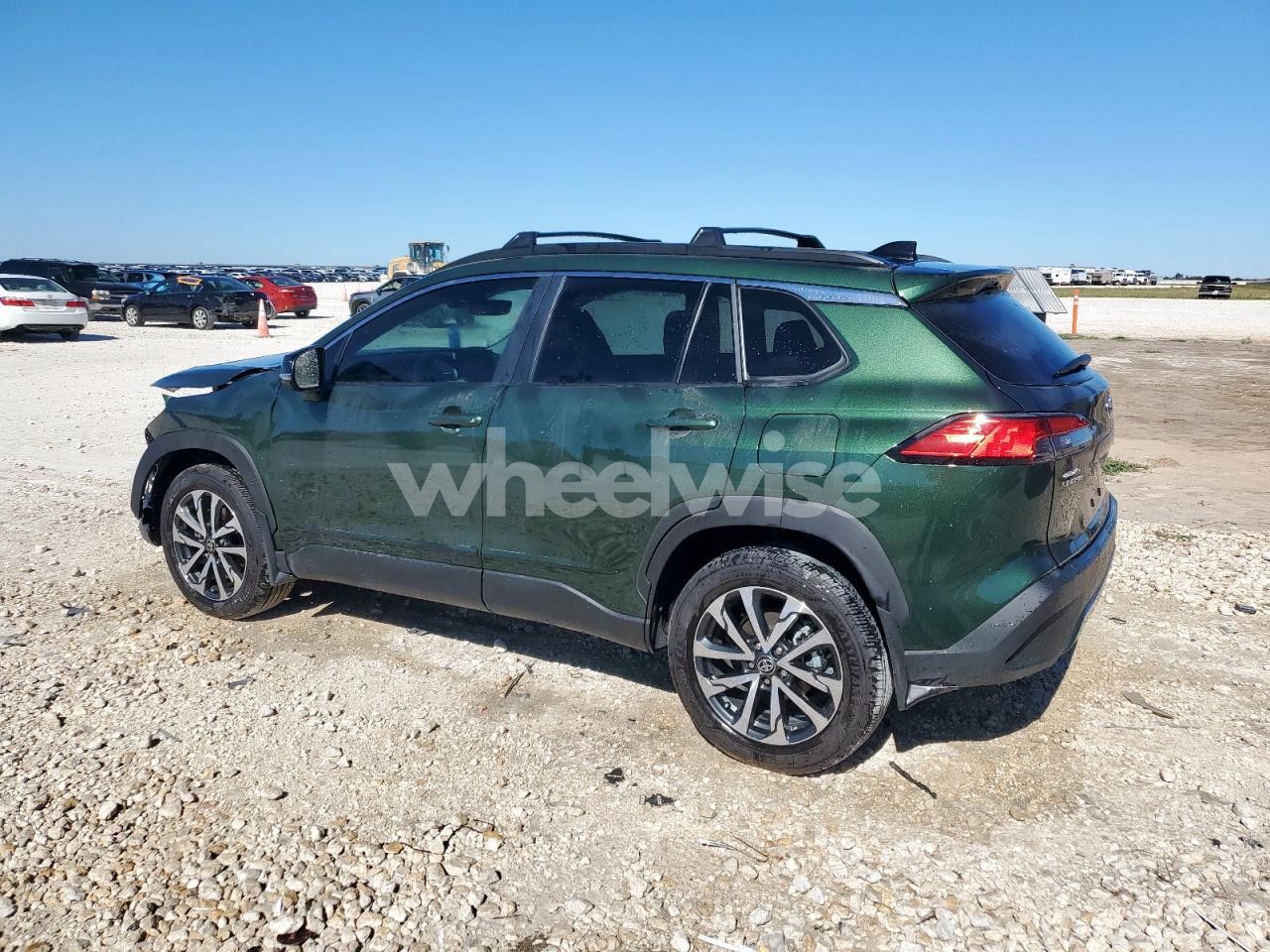 Photo 2 of 2025 TOYOTA COROLLA CROSS XLE (VIN 7MUEAAAG0SV148773)