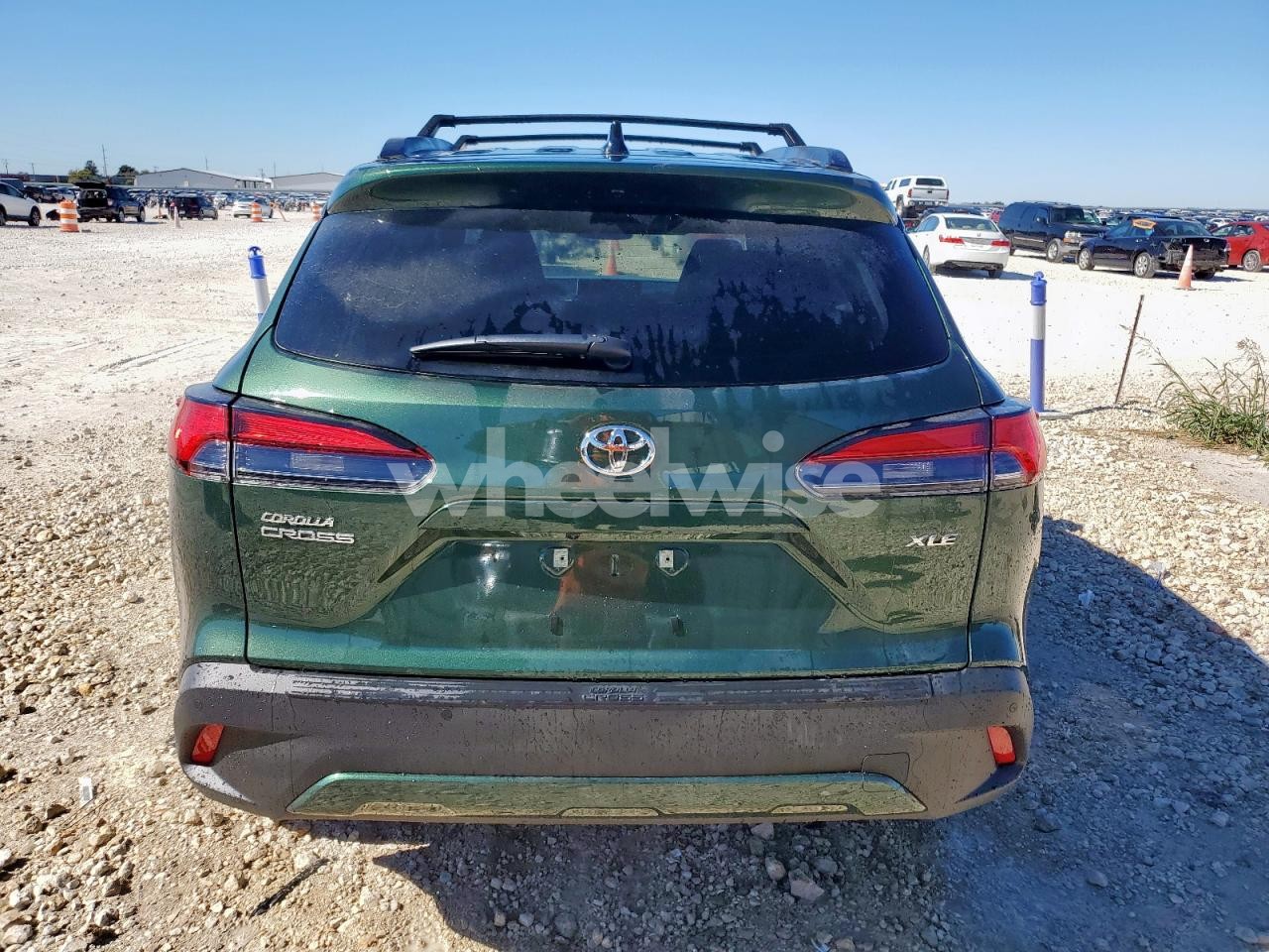 Photo 6 of 2025 TOYOTA COROLLA CROSS XLE (VIN 7MUEAAAG0SV148773)