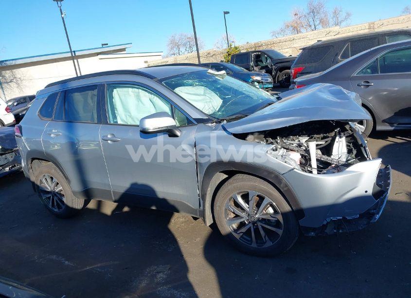 Photo 14 of 2022 Toyota Corolla CROSS XLE (VIN 7MUEAAAG8NV007020)