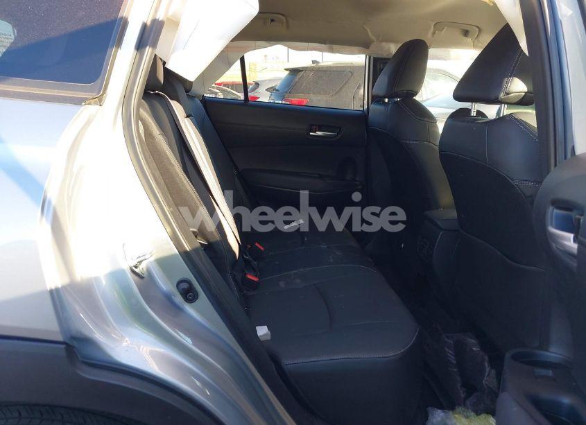 Photo 8 of 2022 Toyota Corolla CROSS XLE (VIN 7MUEAAAG8NV007020)