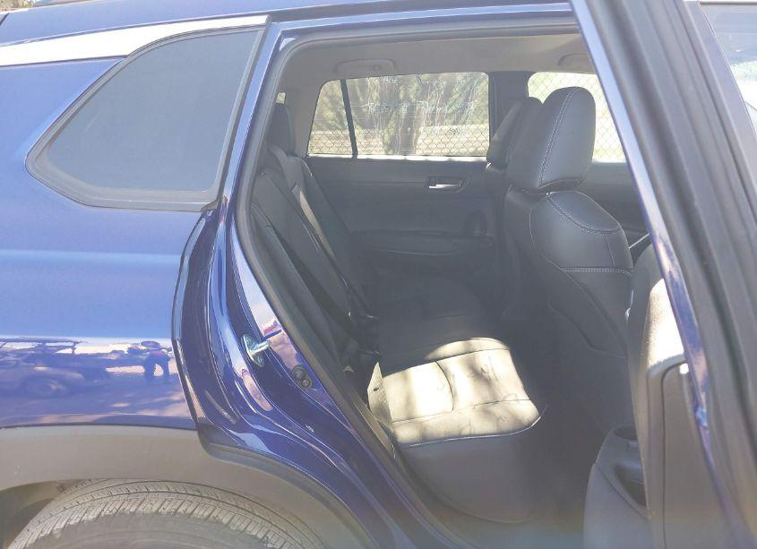 Photo 8 of 2023 Toyota Corolla CROSS XLE (VIN 7MUEAAAG8PV053496)