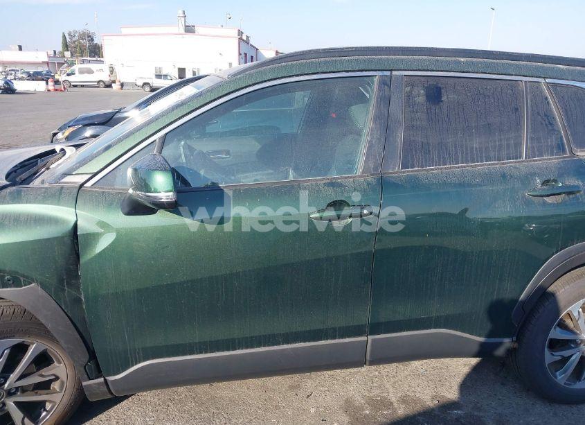 Photo 15 of 2023 Toyota Corolla CROSS XLE (VIN 7MUEAAAG8PV060657)