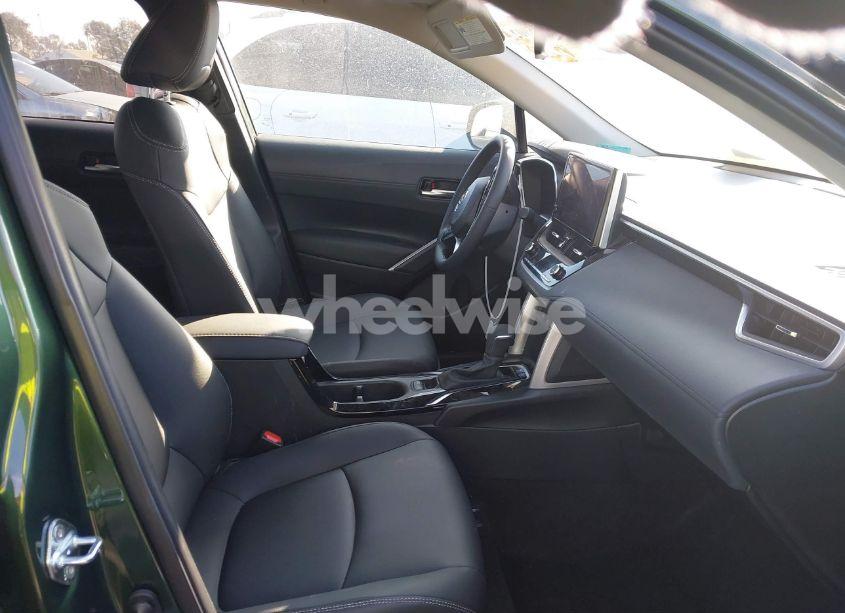 Photo 5 of 2023 Toyota Corolla CROSS XLE (VIN 7MUEAAAG8PV060657)
