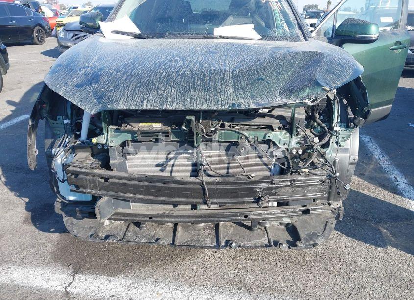 Photo 6 of 2023 Toyota Corolla CROSS XLE (VIN 7MUEAAAG8PV060657)