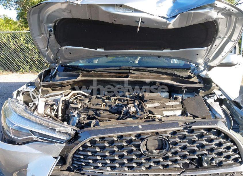 Photo 10 of 2022 Toyota Corolla CROSS XLE (VIN 7MUEAAAG9NV005163)