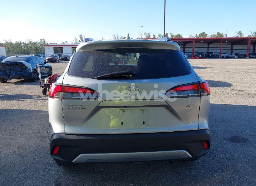 Photo 16 of 2022 Toyota Corolla CROSS XLE (VIN 7MUEAAAG9NV005163)