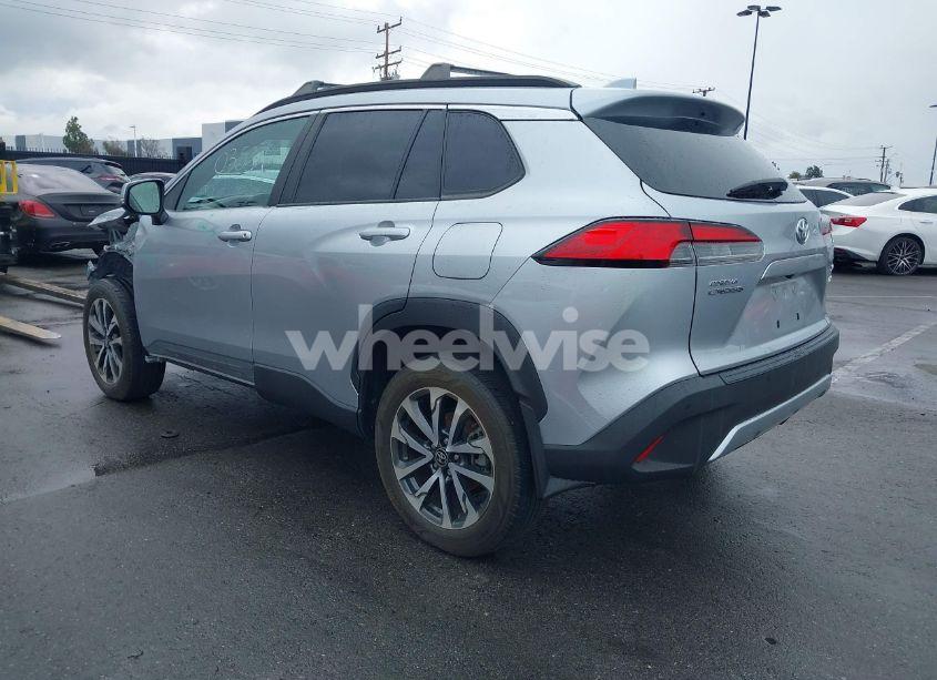 Photo 3 of 2023 Toyota Corolla CROSS XLE (VIN 7MUEAABG2PV050267)