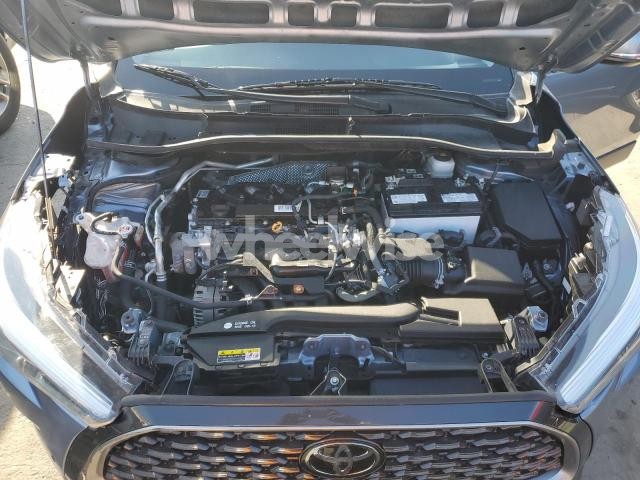 Photo 10 of 2023 TOYOTA COROLLA CROSS XLE (VIN 7MUEAABG3PV046406)