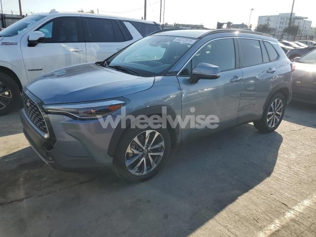 Photo 6 of 2023 TOYOTA COROLLA CROSS XLE (VIN 7MUEAABG3PV046406)