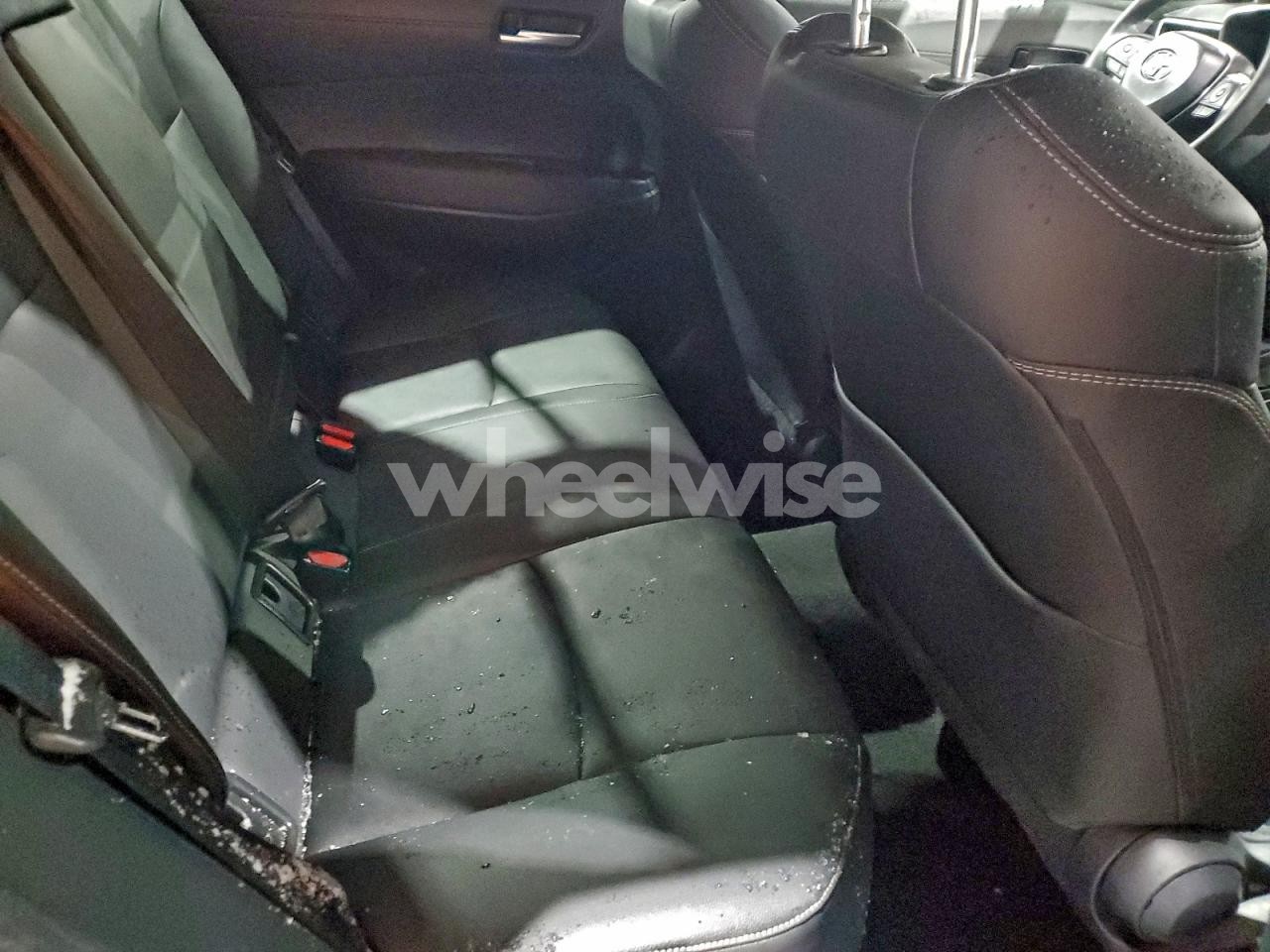 Photo 11 of 2025 TOYOTA COROLLA CROSS XLE (VIN 7MUEAABG4SV131649)