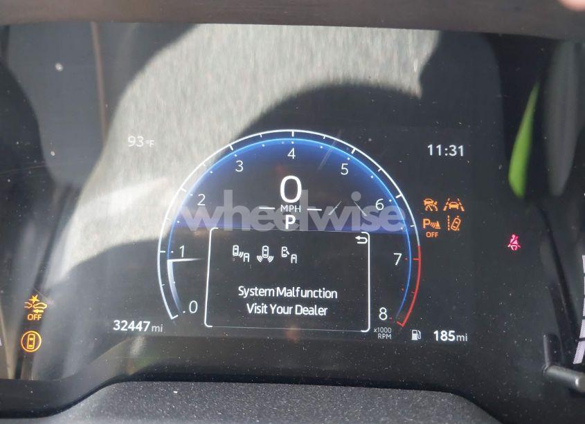 Photo 15 of 2024 Toyota Corolla CROSS XLE (VIN 7MUEAABG9RV080854)