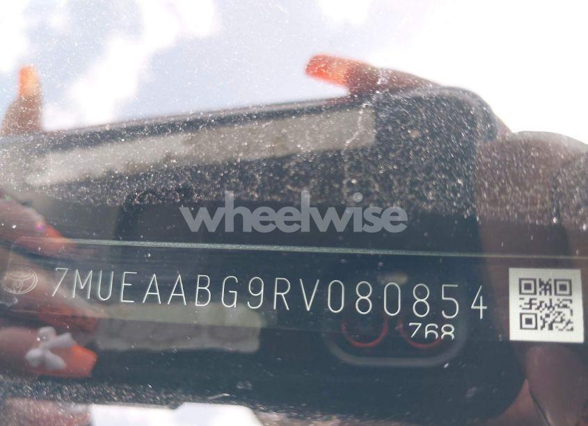 Photo 9 of 2024 Toyota Corolla CROSS XLE (VIN 7MUEAABG9RV080854)