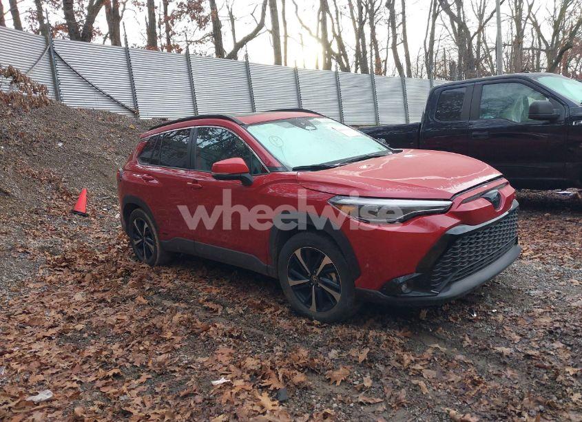 2024 Toyota Corolla CROSS HYBRID XSE (VIN 7MUFBABG0RV028871) main photo