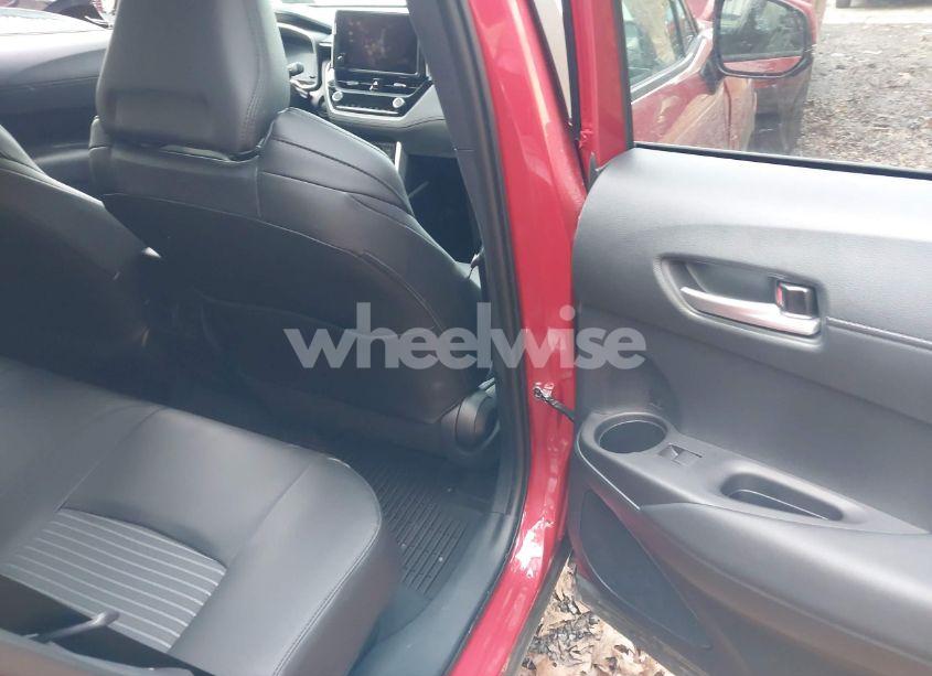 Photo 8 of 2024 Toyota Corolla CROSS HYBRID XSE (VIN 7MUFBABG0RV028871)