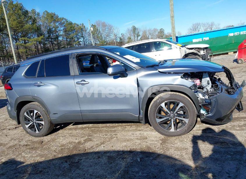 Photo 13 of 2024 Toyota Corolla CROSS HYBRID XSE (VIN 7MUFBABG0RV033021)