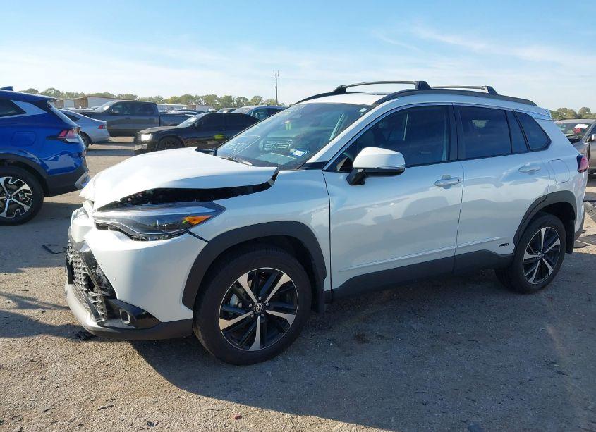 Photo 2 of 2024 Toyota Corolla CROSS HYBRID XSE (VIN 7MUFBABG0RV044732)