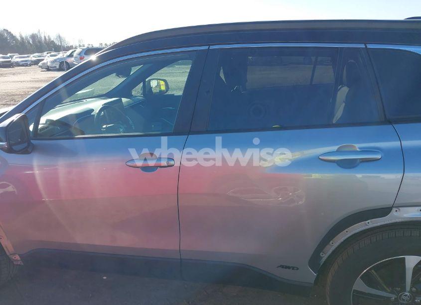 Photo 15 of 2024 Toyota Corolla CROSS HYBRID XSE (VIN 7MUFBABG0RV052507)