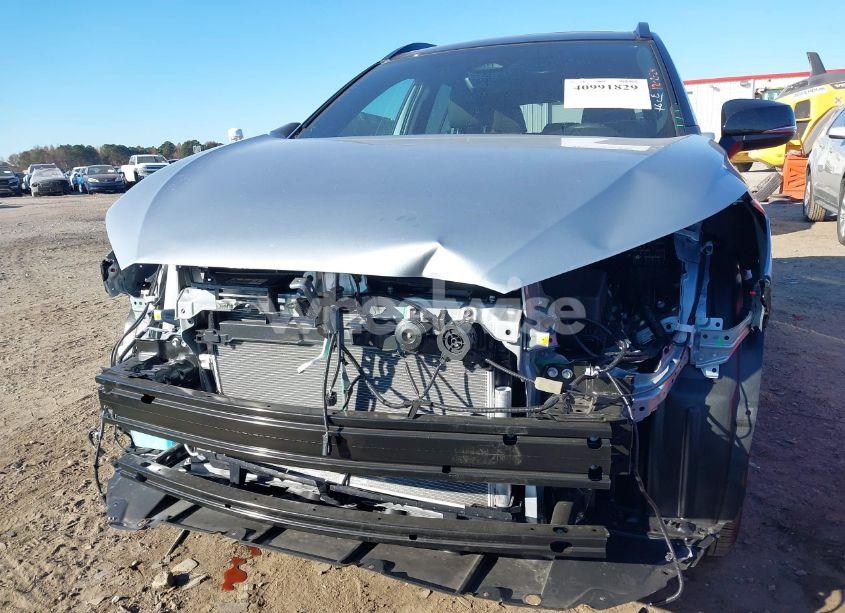 Photo 6 of 2024 Toyota Corolla CROSS HYBRID XSE (VIN 7MUFBABG0RV052507)