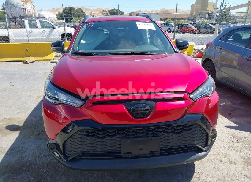 Photo 13 of 2025 Toyota Corolla CROSS HYBRID SE (VIN 7MUFBABG0SV068471)