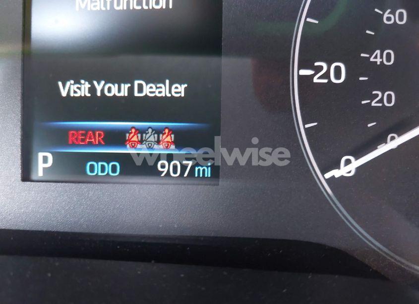 Photo 16 of 2025 Toyota Corolla CROSS HYBRID SE (VIN 7MUFBABG0SV068471)