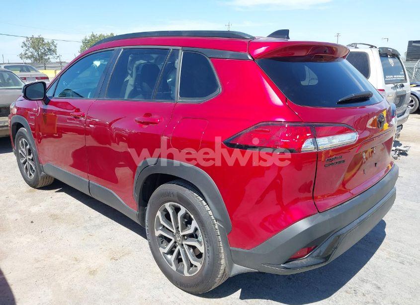 Photo 3 of 2025 Toyota Corolla CROSS HYBRID SE (VIN 7MUFBABG0SV068471)