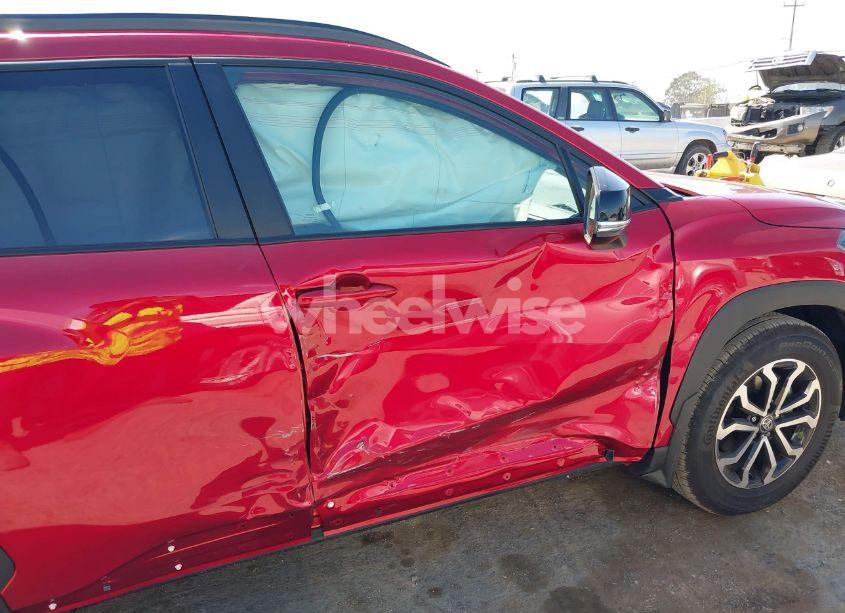 Photo 6 of 2025 Toyota Corolla CROSS HYBRID SE (VIN 7MUFBABG0SV068471)