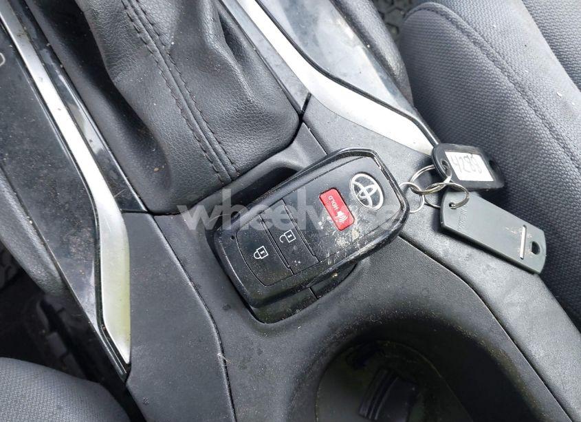 Photo 11 of 2023 Toyota Corolla CROSS HYBRID SE (VIN 7MUFBABG3PV004433)