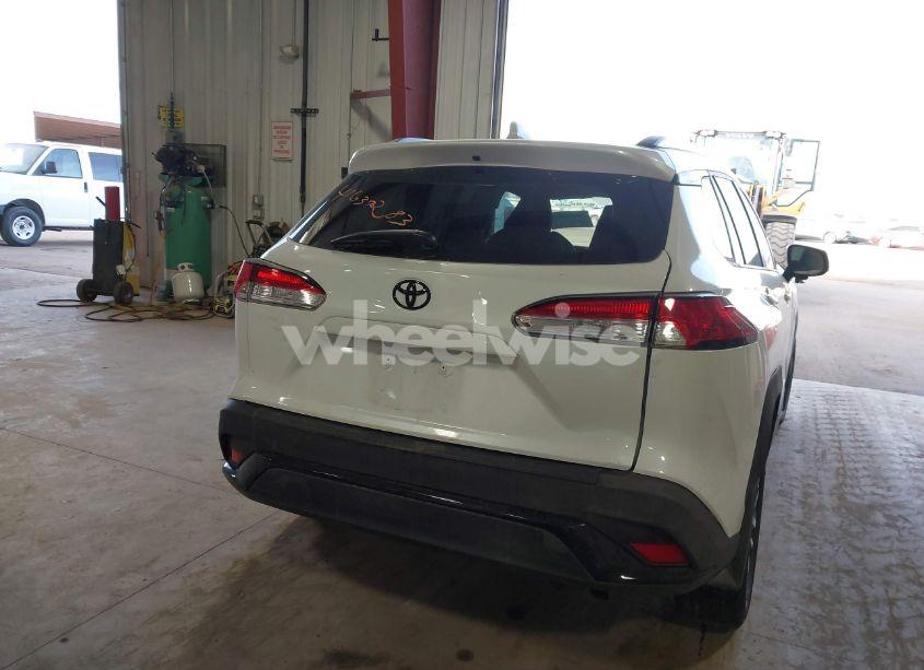 Photo 16 of 2023 Toyota Corolla CROSS HYBRID SE (VIN 7MUFBABG3PV004433)