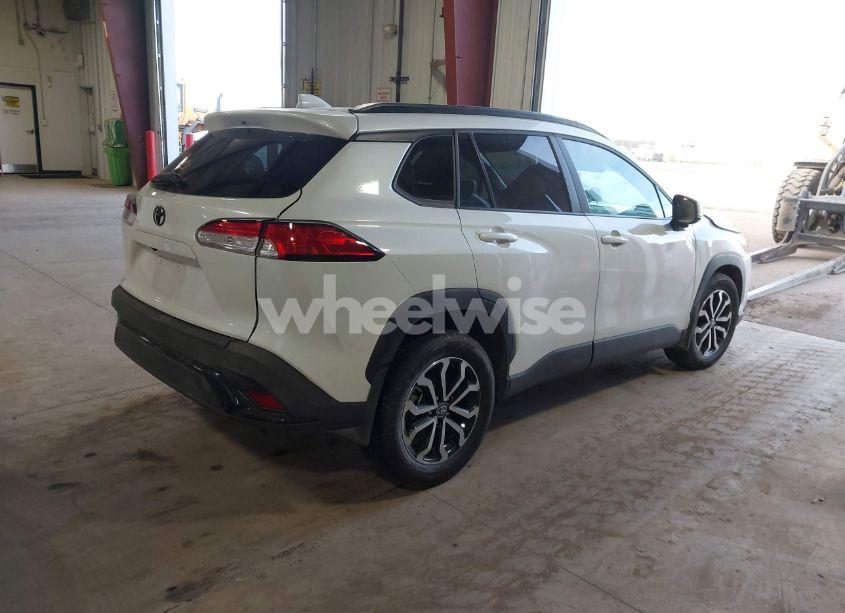 Photo 4 of 2023 Toyota Corolla CROSS HYBRID SE (VIN 7MUFBABG3PV004433)