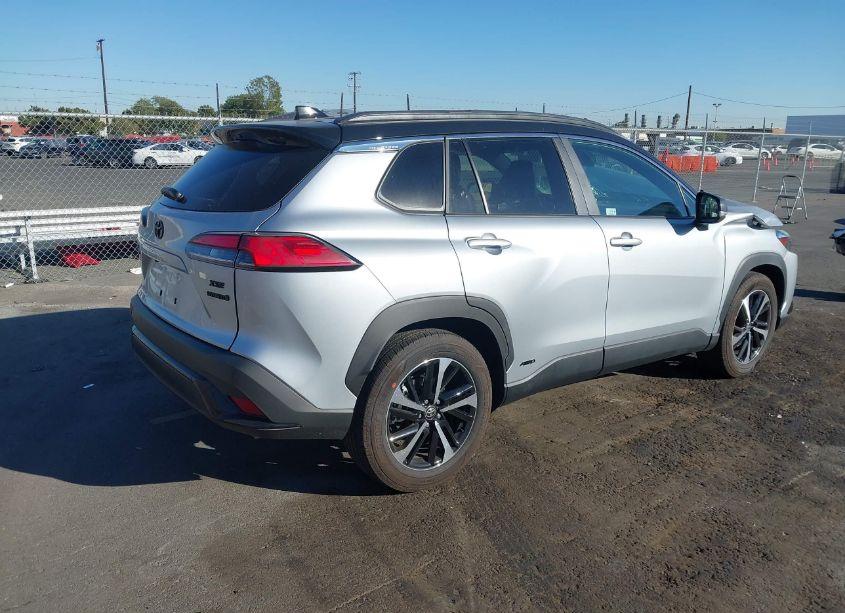 Photo 4 of 2024 Toyota Corolla CROSS HYBRID XSE (VIN 7MUFBABG3RV023941)