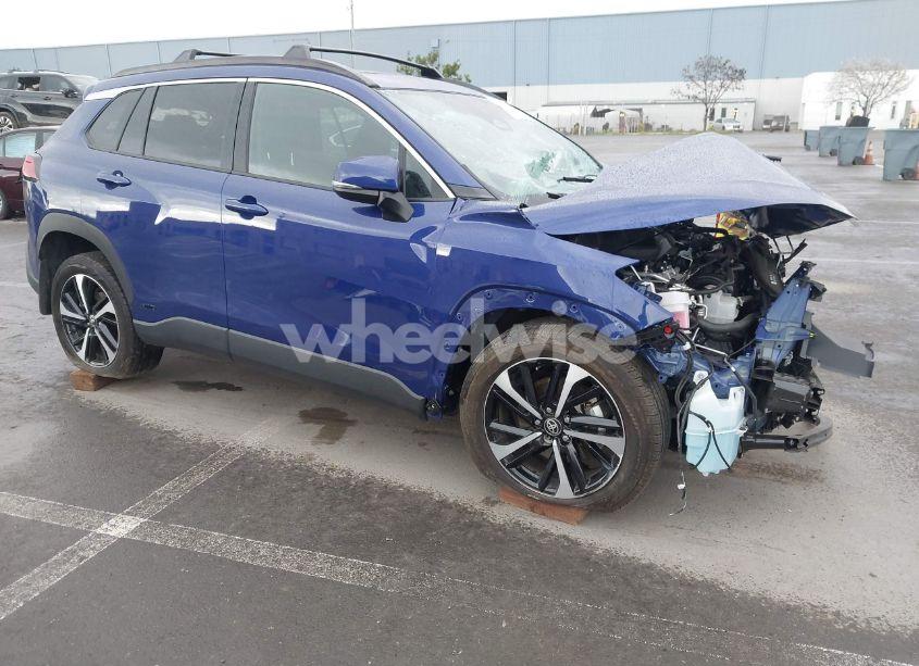 2024 Toyota Corolla CROSS HYBRID XSE (VIN 7MUFBABG3RV051786) main photo