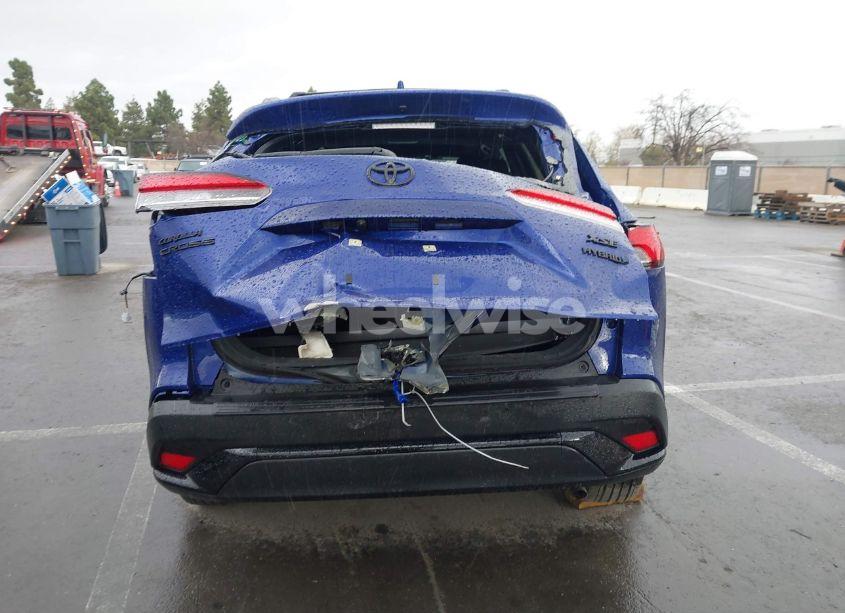 Photo 16 of 2024 Toyota Corolla CROSS HYBRID XSE (VIN 7MUFBABG3RV051786)