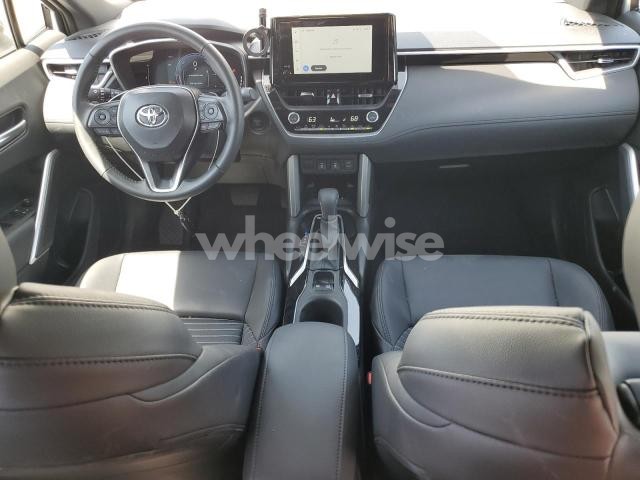Photo 4 of 2024 TOYOTA COROLLA CROSS SE (VIN 7MUFBABG3RV060360)