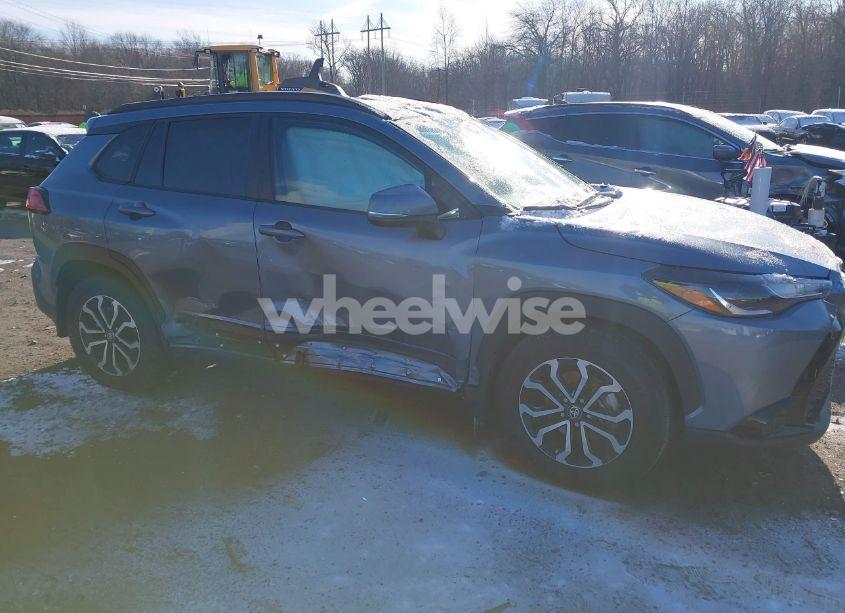 Photo 6 of 2023 Toyota Corolla CROSS HYBRID SE (VIN 7MUFBABG4PV003663)