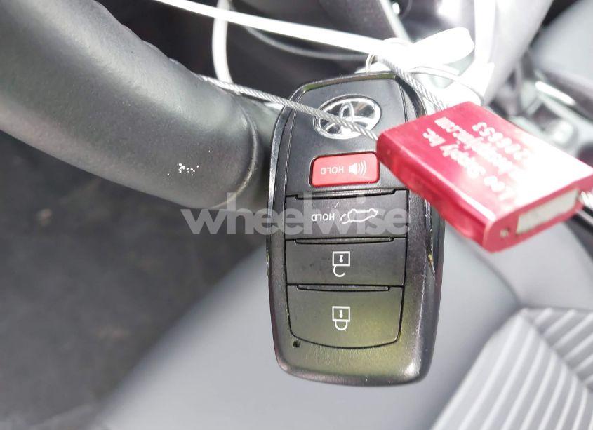 Photo 11 of 2024 Toyota Corolla CROSS HYBRID XSE (VIN 7MUFBABG4RV026072)