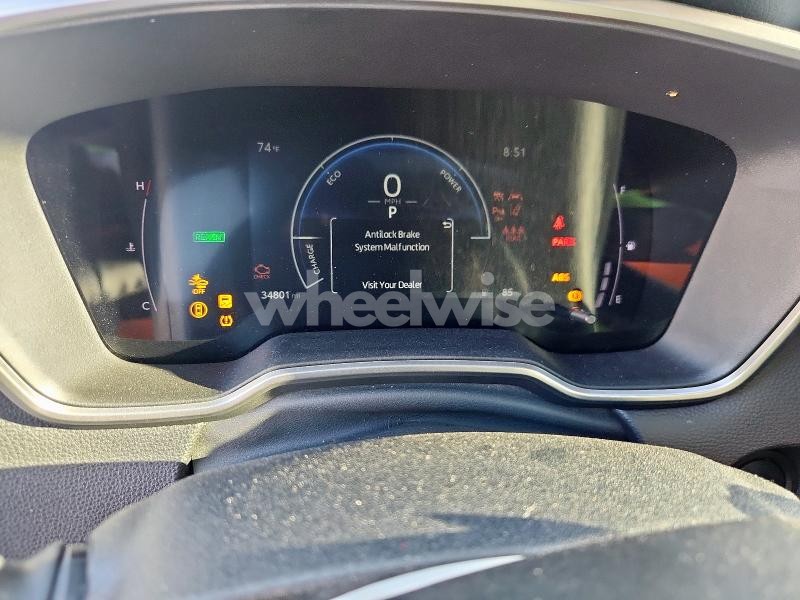 Photo 3 of 2024 TOYOTA COROLLA CROSS SE (VIN 7MUFBABG5RV031541)
