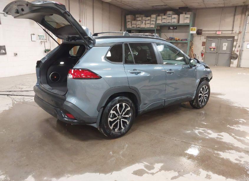 Photo 4 of 2024 Toyota Corolla CROSS HYBRID SE (VIN 7MUFBABG6RV025747)